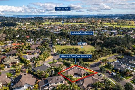 Photo of property in 33 Admirals Court Drive, Greenhithe, Auckland, 0632