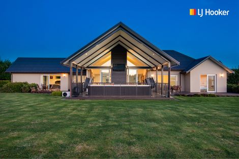 Photo of property in 100 Wingatui Road, Mosgiel, 9024