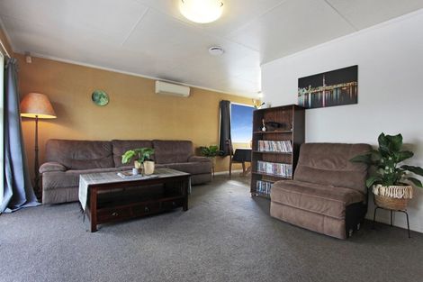 Photo of property in 77 Alison Street, Mangakakahi, Rotorua, 3015