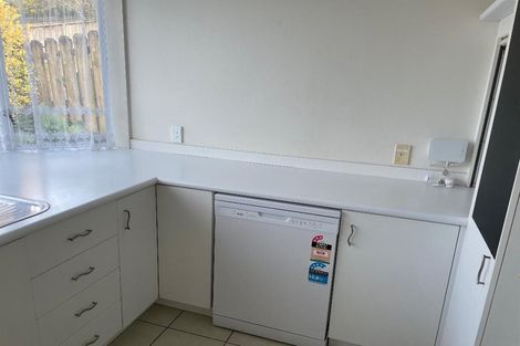 Photo of property in 2/17 Kells Place, Botany Downs, Auckland, 2010