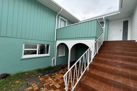 Photo of property in 5 Lynn Road, Bayview, Auckland, 0629