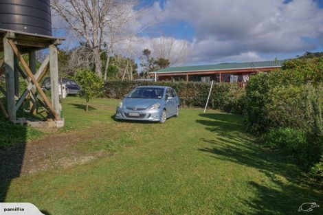 Photo of property in 21 Seaview Road, Cable Bay, 0420