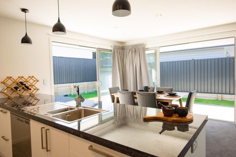 Photo of property in 51a Molyneux Avenue, Cromwell, 9310