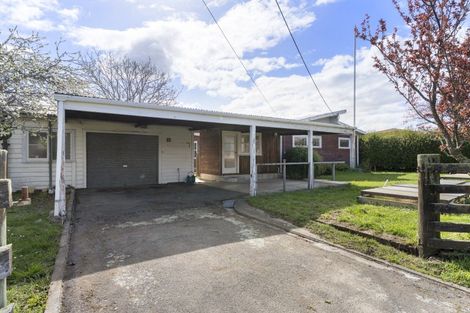 Photo of property in 2 Taverner Street, Carterton, 5713