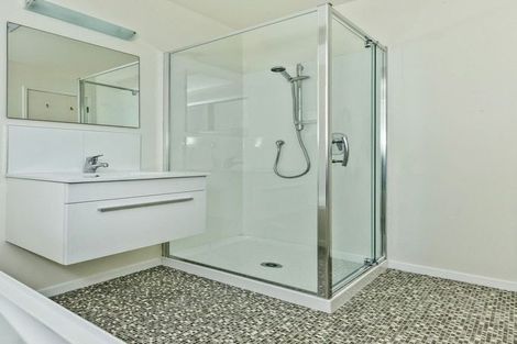 Photo of property in 1/56 Oaktree Avenue, Browns Bay, Auckland, 0630