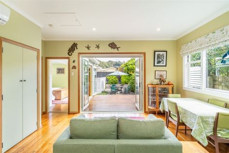 Photo of property in 13 Hinau Street, Eastbourne, Lower Hutt, 5013