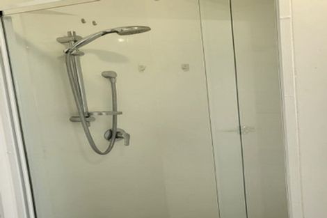 Photo of property in 3 Woodhouse Place, West Harbour, Auckland, 0618