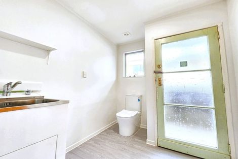 Photo of property in 7 Garton Drive, Massey, Auckland, 0614