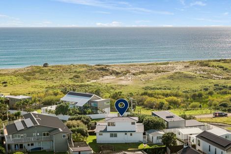 Photo of property in 1338 Papamoa Beach Road, Papamoa Beach, Papamoa, 3118