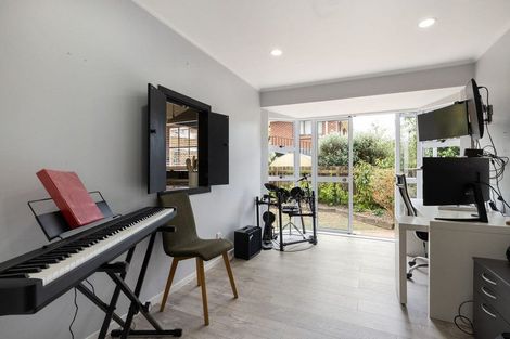 Photo of property in 123a Taylor Street, Cambridge, 3434