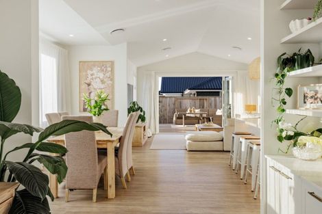 Photo of property in 4 Kuakua Close, Papamoa Beach, Papamoa, 3118