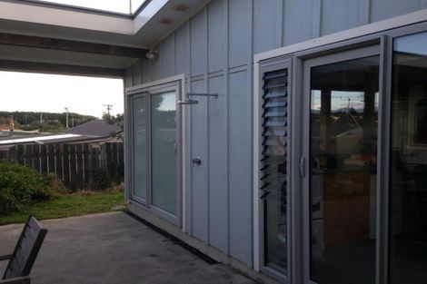 Photo of property in 60 Rua Avenue, Waitarere Beach, Levin, 5510