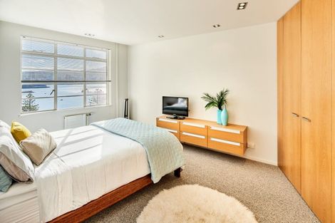 Photo of property in Wharenui Apartments, 274 Oriental Parade, Oriental Bay, Wellington, 6011