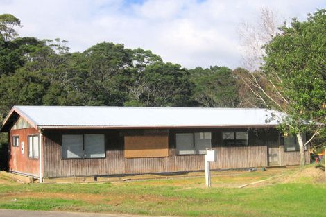 Photo of property in 38 Zita Maria Drive, Massey, Auckland, 0614