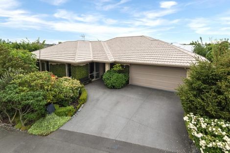 Photo of property in 8 East Ellington Drive, Mairehau, Christchurch, 8052