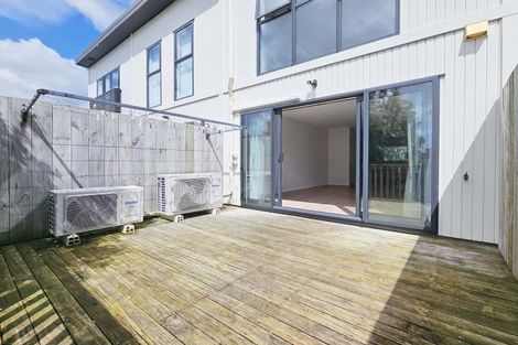 Photo of property in 20 Tautaiao Lane, Opaheke, Papakura, 2113