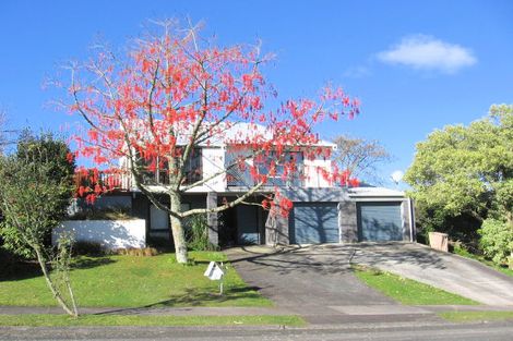 Photo of property in 4 Portree Place, Queenwood, Hamilton, 3210