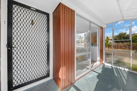 Photo of property in 3a Walpole Avenue, Hillpark, Auckland, 2102