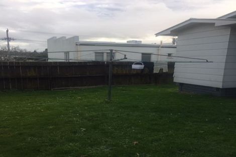 Photo of property in 1/22 Opaheke Road, Papakura, 2110