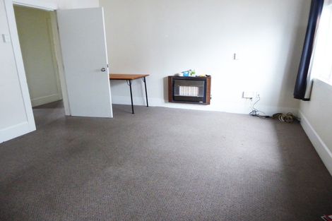 Photo of property in 33 Mcgiffert Street, Palmerston North, 4410