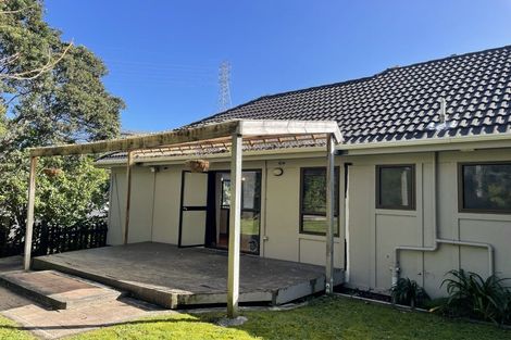 Photo of property in 2 Atahu Grove, Tirohanga, Lower Hutt, 5010