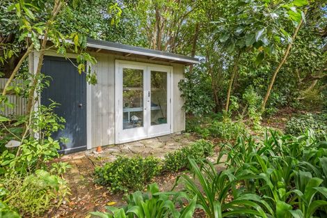 Photo of property in 31-33 Karu Crescent, Waikanae, 5036