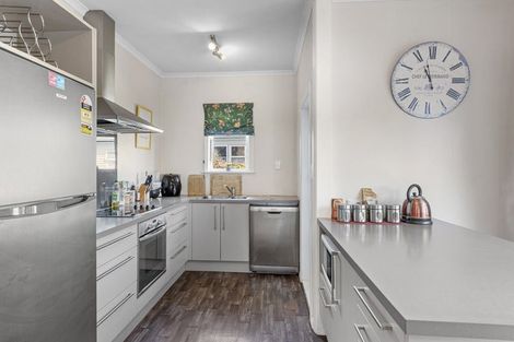 Photo of property in 35 Holland Street, Avonside, Christchurch, 8061