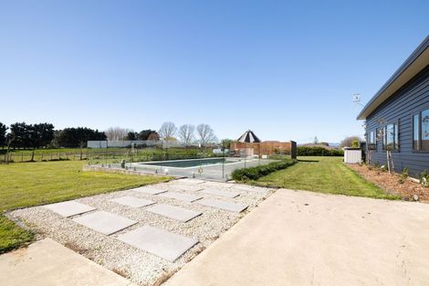 Photo of property in 26 Tula Lane, Kelvin Grove, Palmerston North, 4470