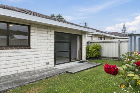 Photo of property in 50c Thorn Street, Caversham, Dunedin, 9012