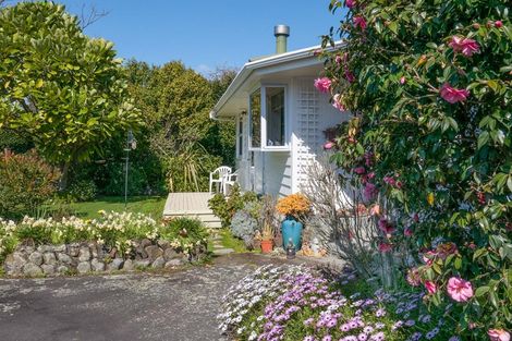 Photo of property in 9 Nimmo Avenue West, Waikanae, 5036