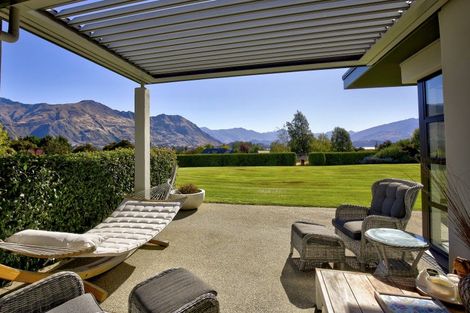 Photo of property in 251 Beacon Point Road, Wanaka, 9305