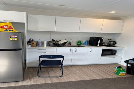 Photo of property in 81 De Lautour Road, Inner Kaiti, Gisborne, 4010