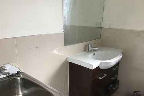 Photo of property in 4 Vanguard Road, Kelston, Auckland, 0602