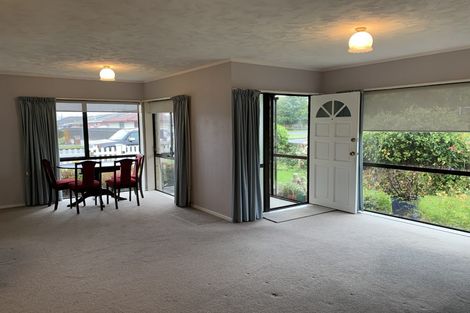 Photo of property in 124 Winchester Street, Levin, 5510