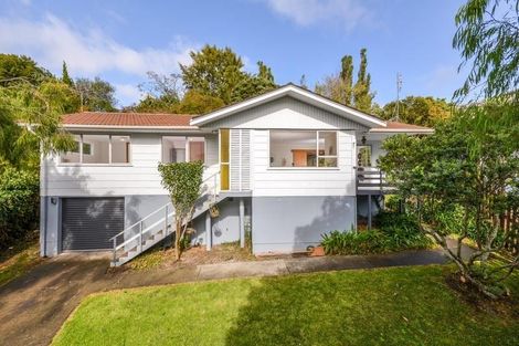 Photo of property in 48 Regency Place, Sunnynook, Auckland, 0632