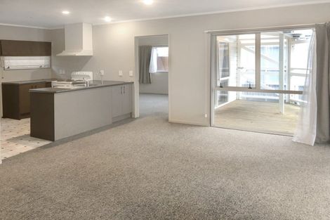 Photo of property in 24 Phillips Street, Sanson, 4817