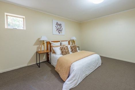 Photo of property in 2/78 Carlisle Road, Browns Bay, Auckland, 0632