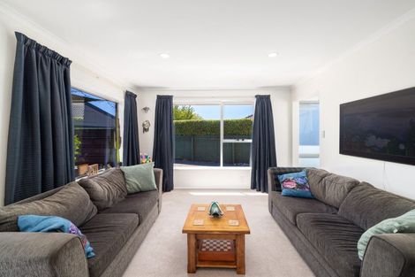 Photo of property in 105 Lowry Avenue, Redwood, Christchurch, 8051