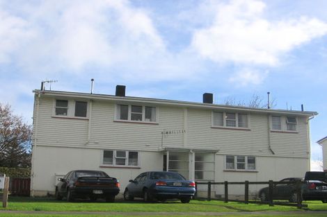 Photo of property in 35 Stephens Crescent, Highbury, Palmerston North, 4412