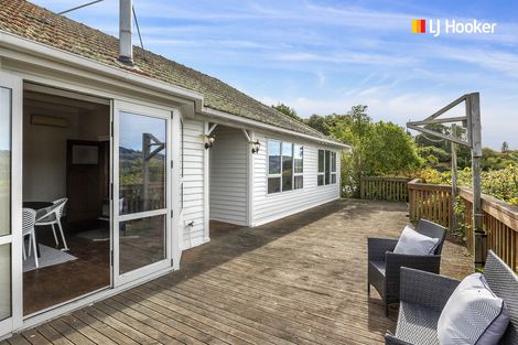 Photo of property in 32 Adderley Terrace, Ravensbourne, Dunedin, 9022