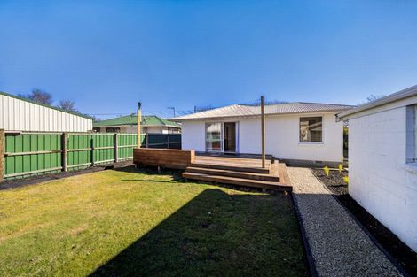 Photo of property in 4 Blossomdale Place, Bishopdale, Christchurch, 8053