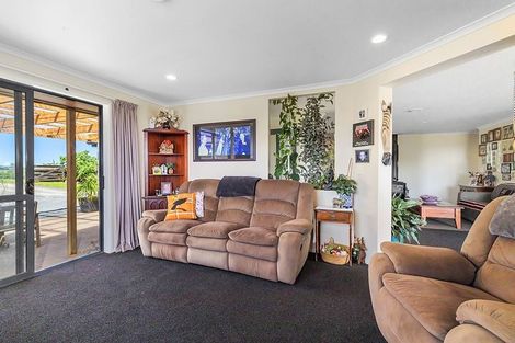 Photo of property in 52 Fishlock Road, Te Arai, Wellsford, 0974
