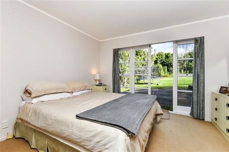 Photo of property in 211 Lake Road, Belmont, Auckland, 0622