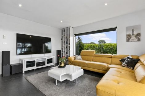 Photo of property in 37 Falcon Drive, Welcome Bay, Tauranga, 3112