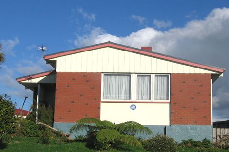 Photo of property in 21 Bellona Place, Cannons Creek, Porirua, 5024