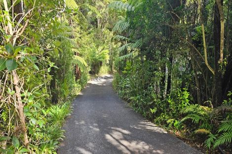 Photo of property in 105 Lone Kauri Road, Karekare, New Lynn, 0772
