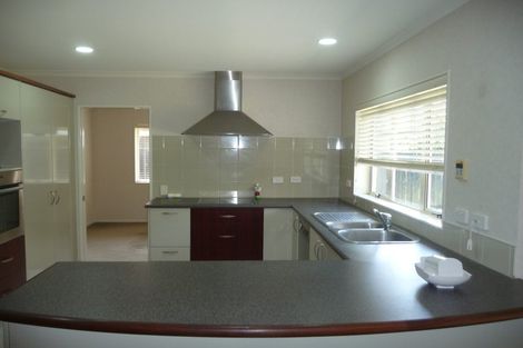 Photo of property in 6 Pennygale Close, Flat Bush, Auckland, 2016