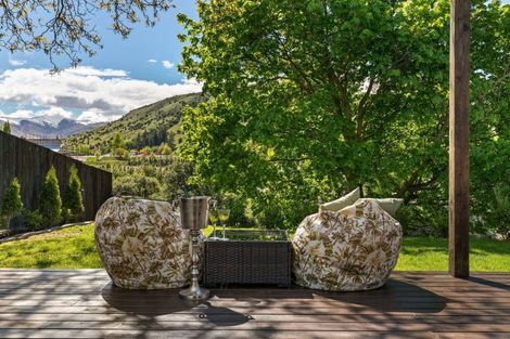 Photo of property in 37 Red Cottage Drive, Lake Hayes, Queenstown, 9304