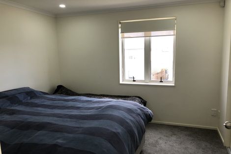 Photo of property in 17 Warbler Crescent, Papakura, 2110