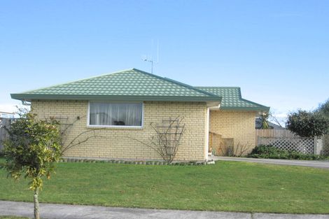 Photo of property in 19 Aldershot Place, Nawton, Hamilton, 3200